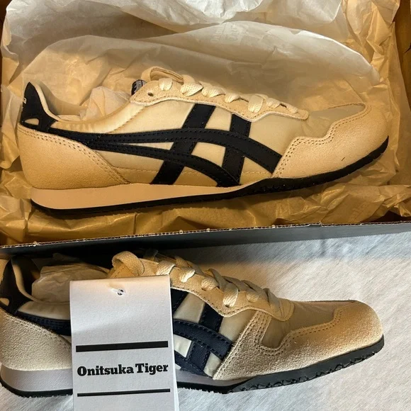 Onitsiuka Tiger SERRANO tennis shoes. - Picture 2 of 5